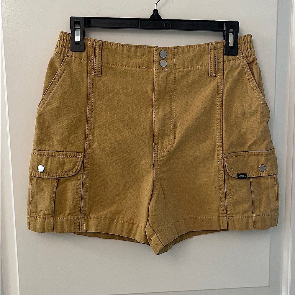 VANS Women's Tan Cargo Shorts/High Waisted/Cotton